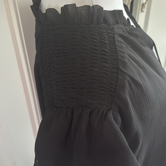 NWT CeCe Smocked tie neck short sleeve blouse Sz L - Picture 3 of 8